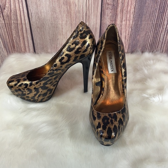 Steve Madden Shoes - Steve Madden (ROZA) Cheetah Pumps